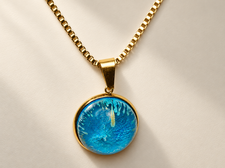 Cerulean Strata Round Pendant Necklace