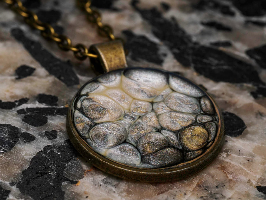 Desert Vein — Quiet Gold pendant necklace