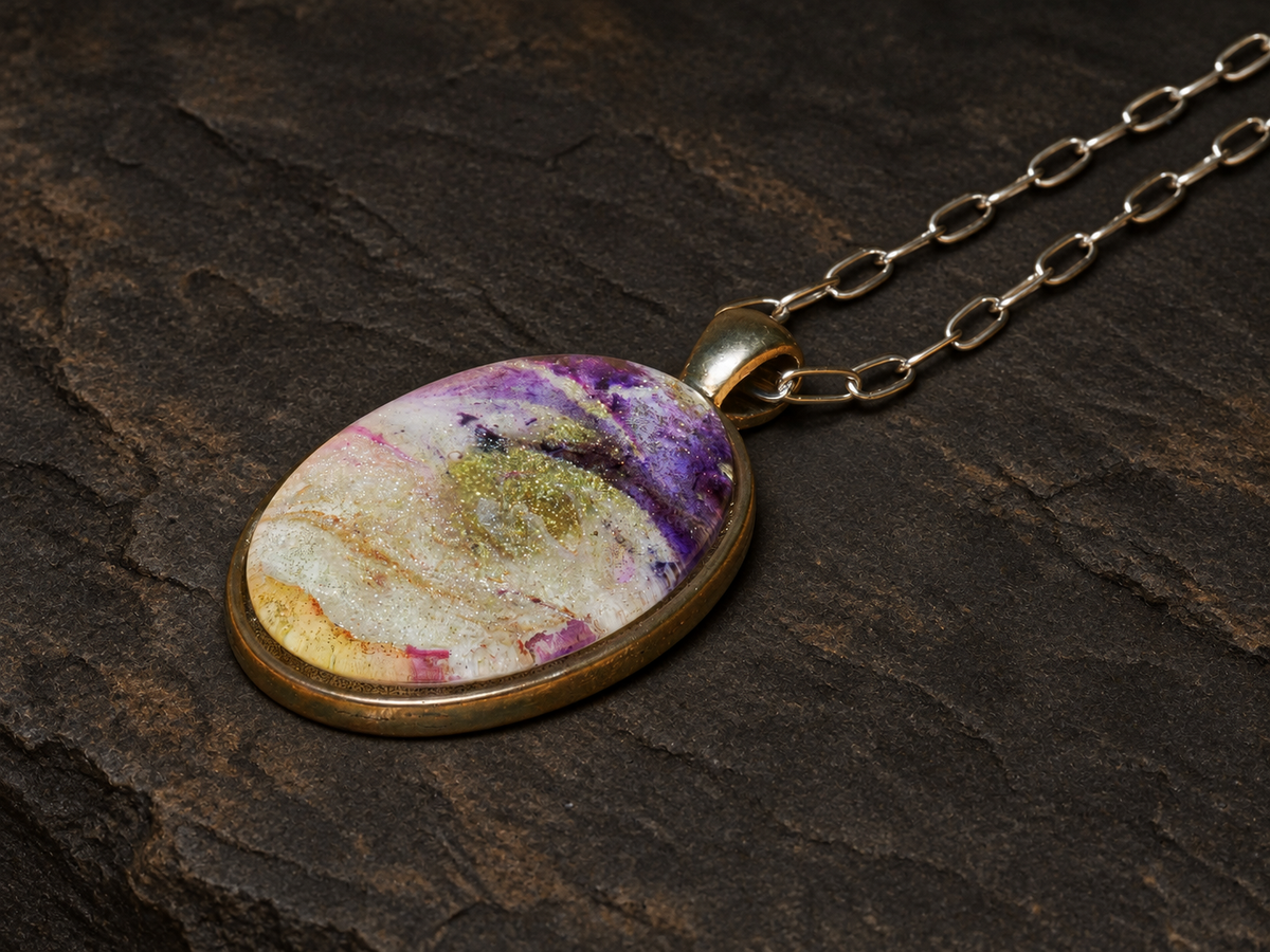 Violet Strata oval pendant and silver link chain angled detail