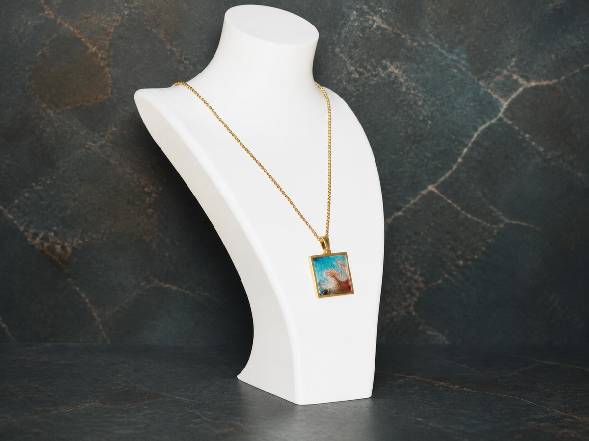 Angled display view of the Tidal Fault necklace