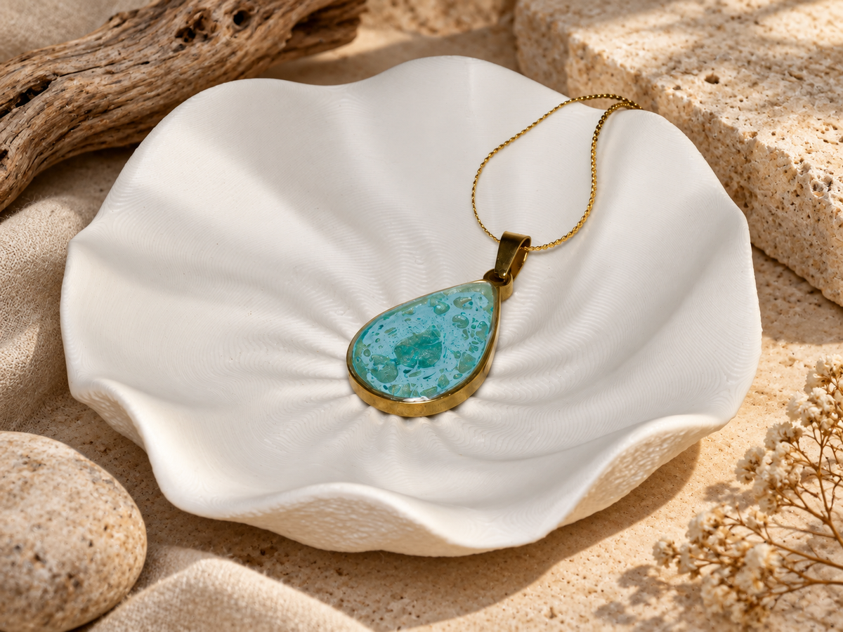 Gilded Tide Teardrop Pendant Necklace