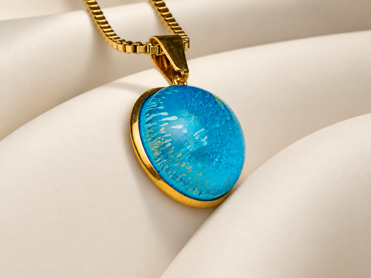 Cerulean Strata Round Pendant Necklace