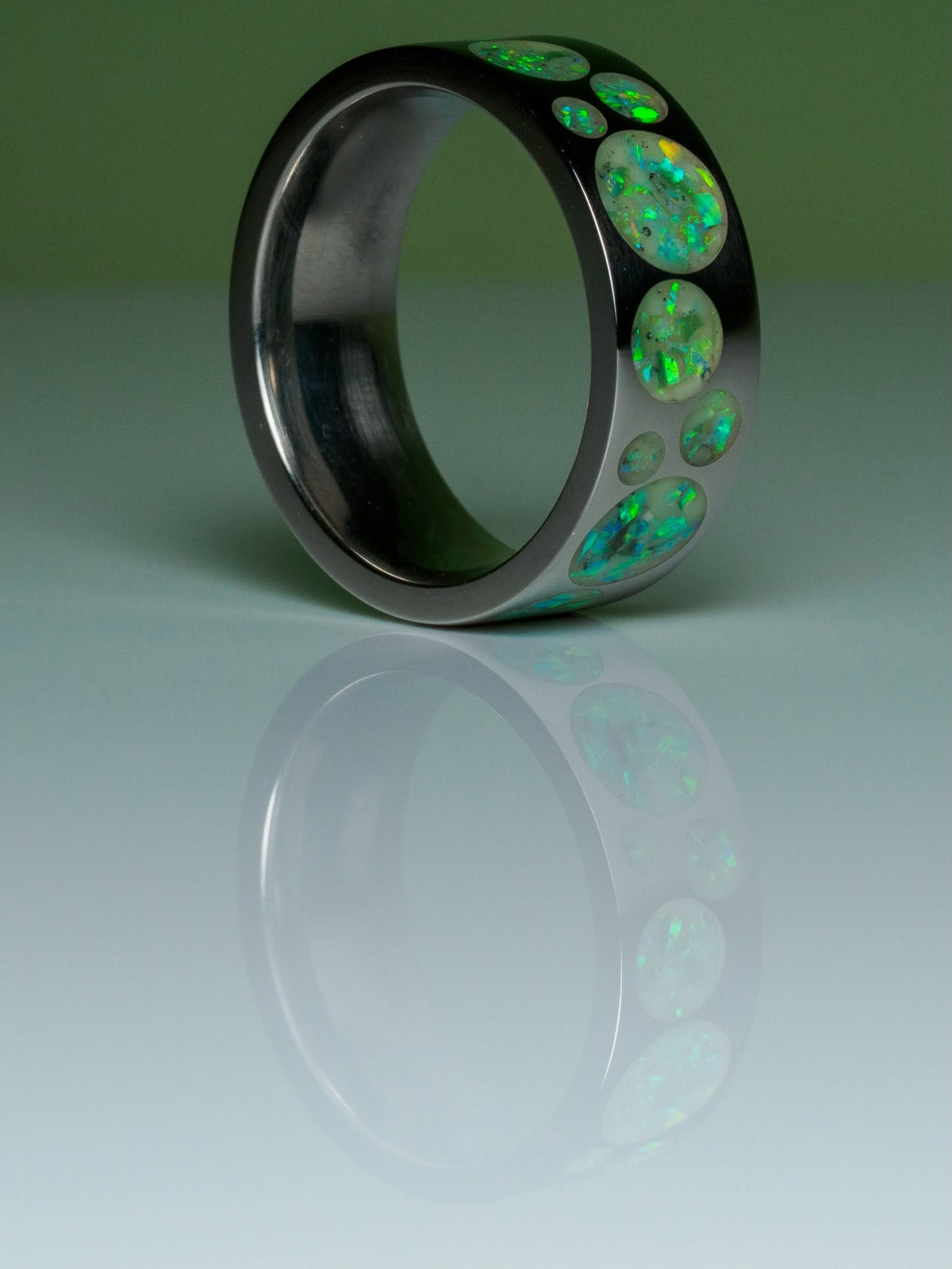 Aerial Strata: Verdant Afterglow, ring, detail view.