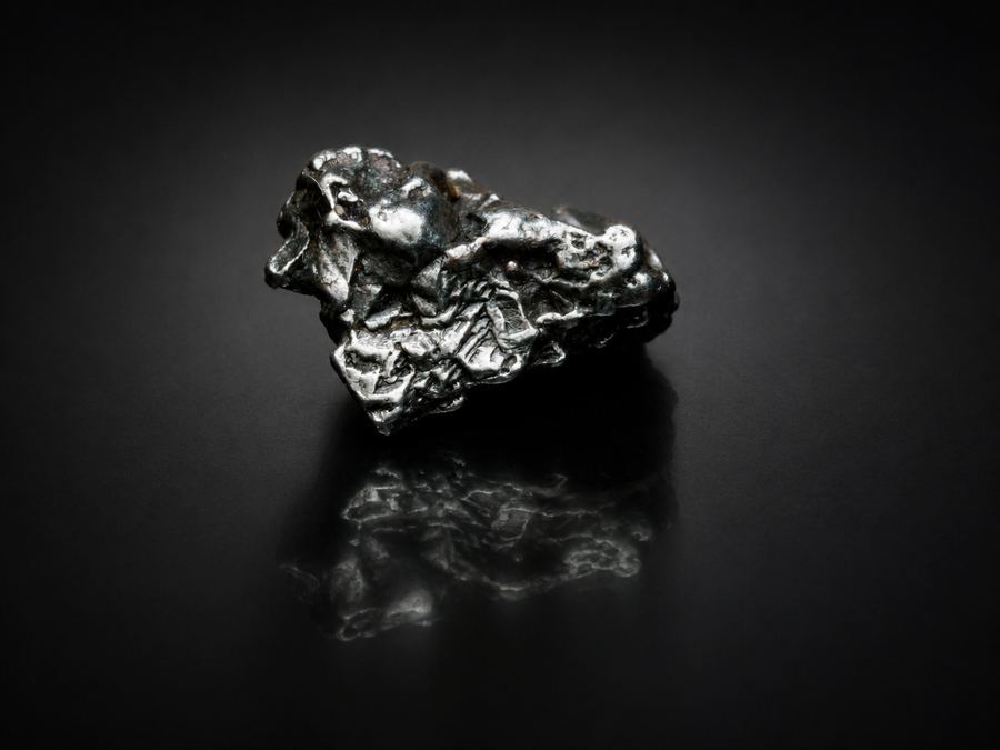 Campo del Cielo — Fragment of the Sky, meteorite specimen, front view.