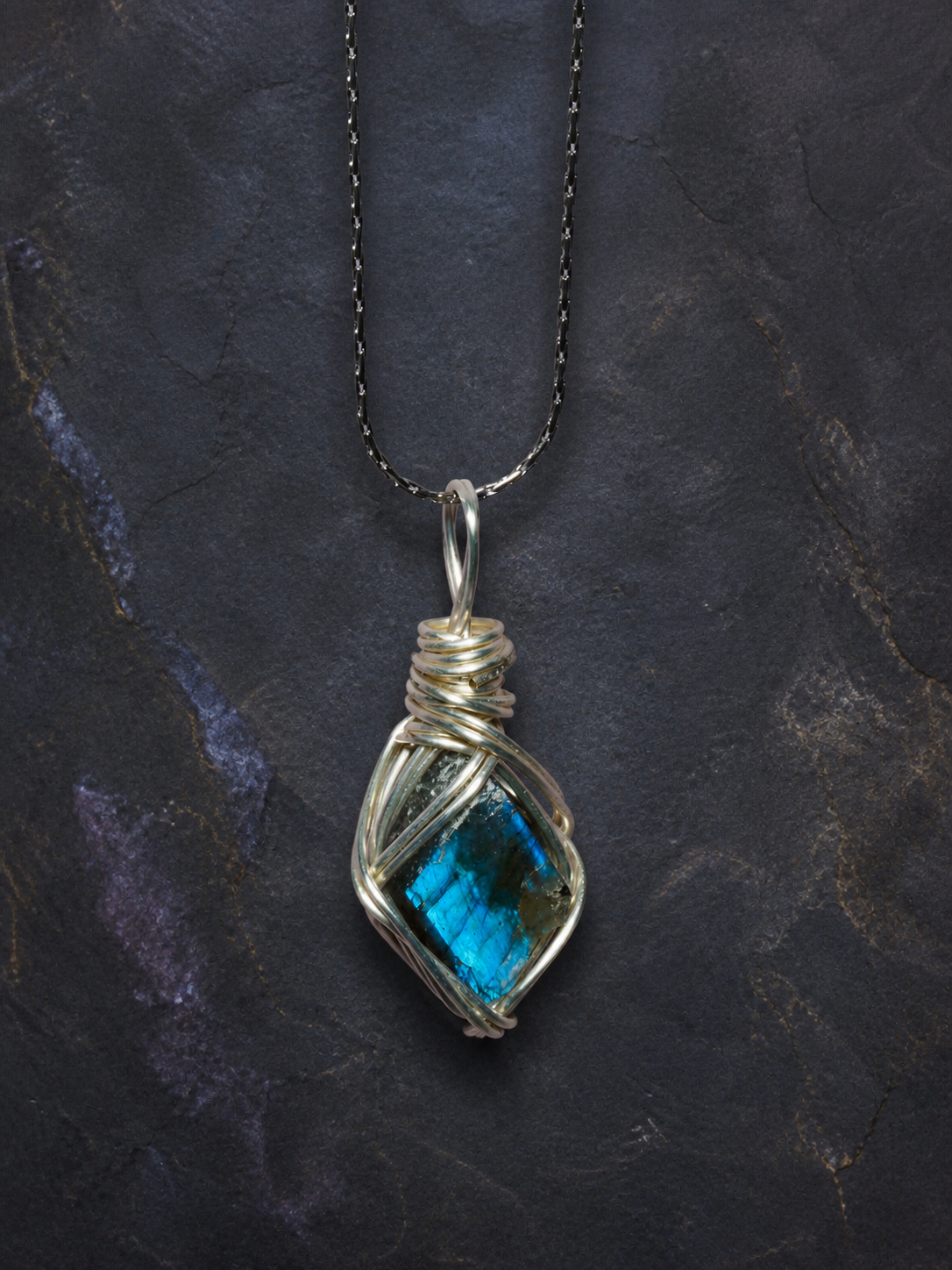 Riftlight natural flash labradorite wire-wrapped pendant necklace, bright flash detail