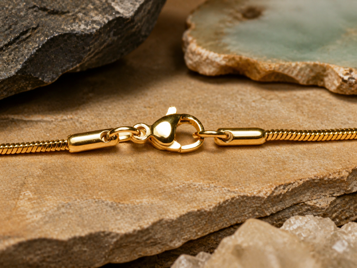45cm 18K gold plated chain clasp on layered sandstone and mineral textures